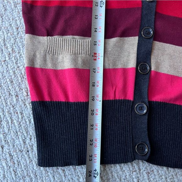 Cabi Argyle Preppy Colorblock Cotton Cardigan - Picture 6 of 10